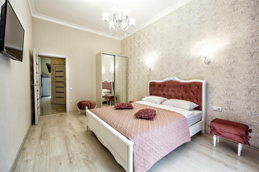 American Apartment Lviv Extérieur photo